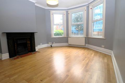 2 bedroom flat to rent, Falkland Road, London