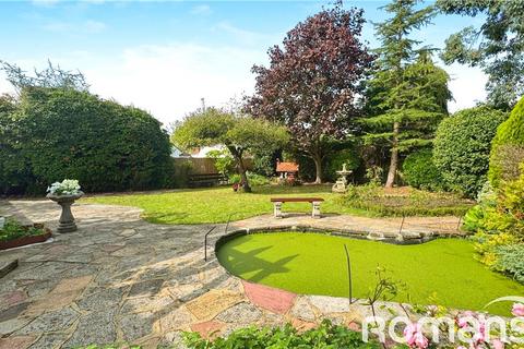 22 Malvern Close, Uxbridge, UB10 8JR