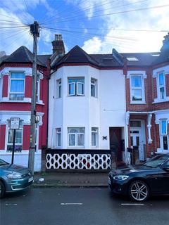 7 bedroom terraced house to rent, Gaskarth Road, London SW12