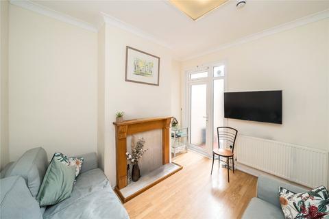 7 bedroom terraced house to rent, Gaskarth Road, London SW12