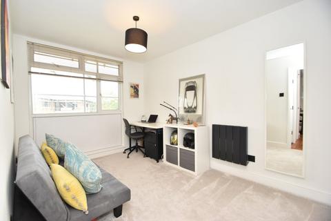 2 bedroom apartment for sale, Beechcroft Manor, Weybridge, KT13