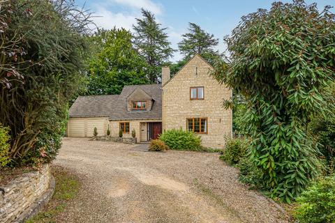 4 bedroom detached house for sale, Gloucester Road, Cirencester, Gloucestershire, GL7