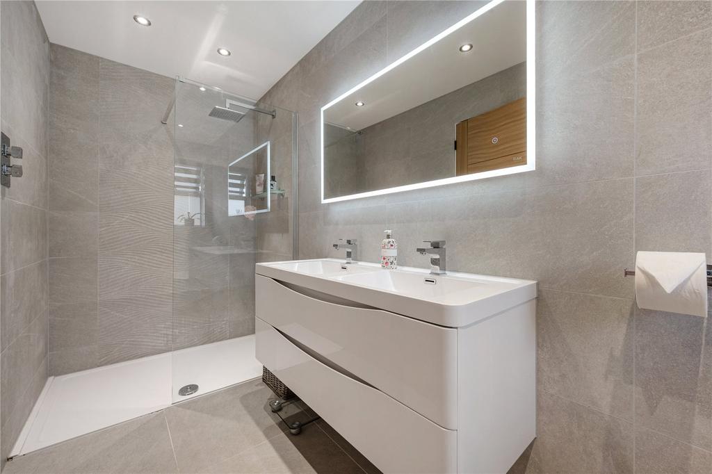 Principal Ensuite