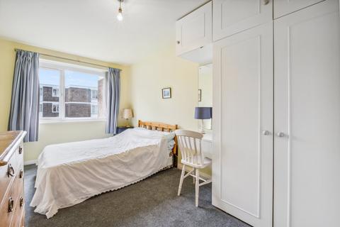 2 bedroom flat for sale, Samels Court, Hammersmith W6