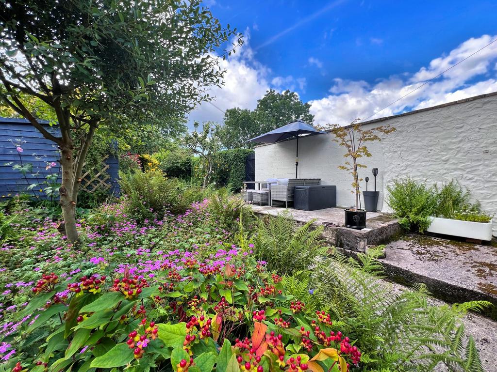 Bobbin Cottage, 60 Main Street, Dalry - Williamson