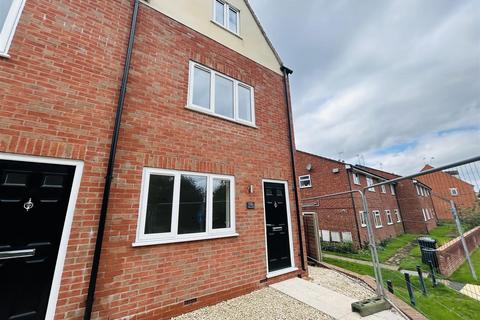 3 bedroom end of terrace house for sale, Pershore Road, Evesham