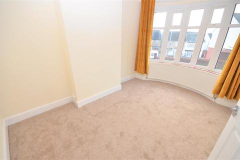 3 bedroom terraced house for sale, Richmond Hill, Luton, LU2 7JG