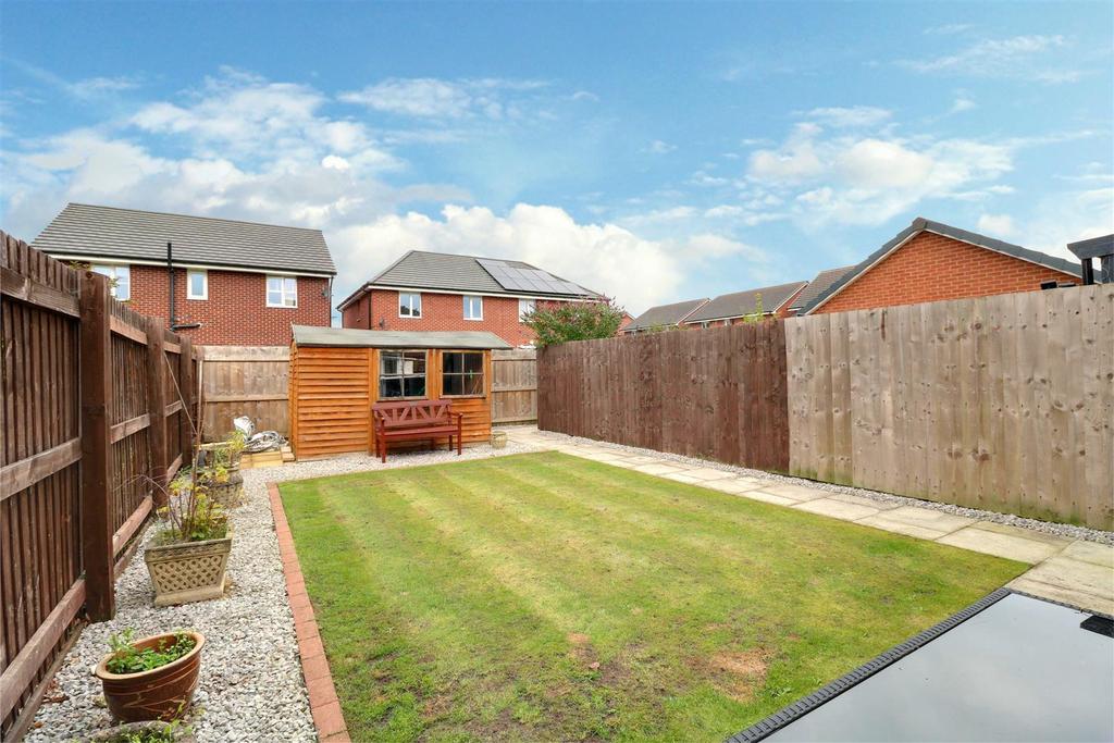 John Cliff Way, Alsager 3 bed townhouse for sale £250,000