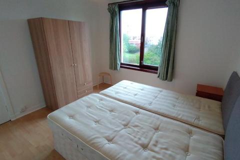 2 bedroom flat to rent, Clifton Road, Hilton, Aberdeen, AB24