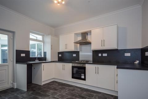 2 bedroom terraced house for sale, Robinson Street, Castleford WF10