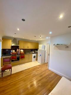 1 bedroom flat to rent, Greenford, UB6