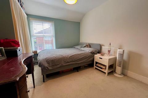 50 Queens Road, Burnham-on-crouch, CM0 8DY
