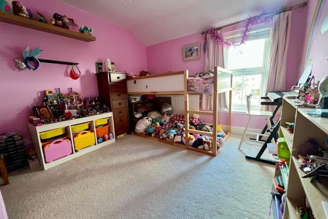 50 Queens Road, Burnham-on-crouch, CM0 8DY