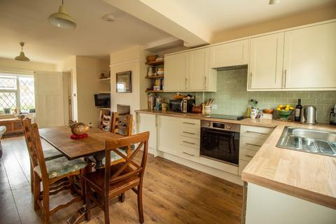 263 Hinton Way, Great Shelford, Cambridge, CB22 5AN