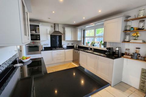 5 bedroom detached house for sale, Selwyn Drive, Broadstairs CT10