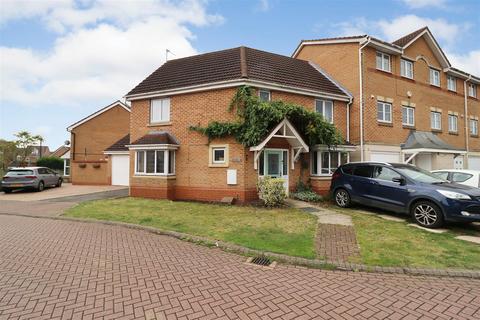 3 bedroom end of terrace house for sale, Barberry Court, Brough