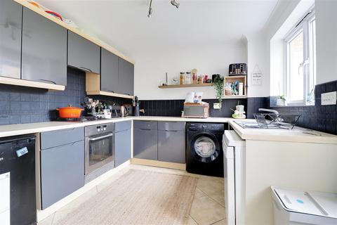 undefined, Barberry Court, Brough