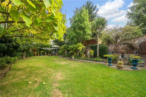 undefined, Bath Road, Hounslow, TW3