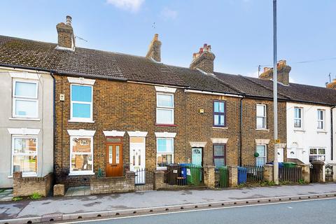 2 bedroom terraced house for sale, London Road, Teynham, ME9