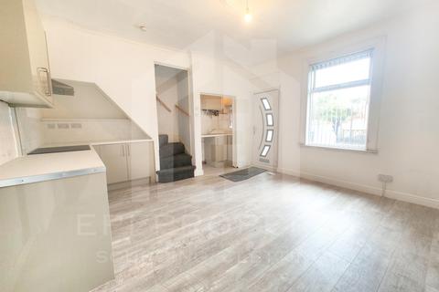 3 bedroom terraced house to rent, Berkeley View, Leeds LS8