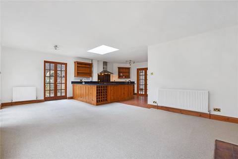 4 bedroom detached house to rent, Copse Wood Way, Northwood, Middlesex, HA6