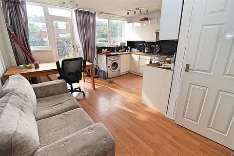 46 Morris Croft, Birmingham, B36 9JN