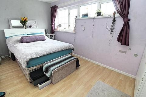 46 Morris Croft, Birmingham, B36 9JN