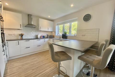 4 bedroom detached house for sale, Kingston Drive, Shrewsbury