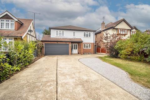 4 bedroom detached house for sale, Brays Lane, Ashingdon SS4