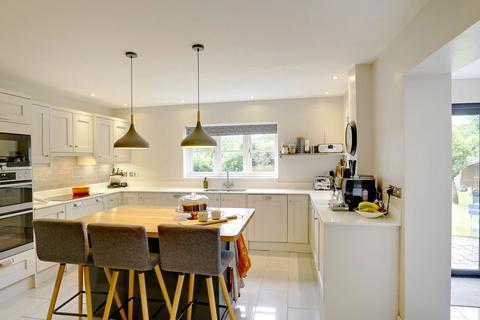 Woodgate House Bath Road, Marlborough, SN8 1NN