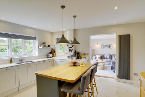 Woodgate House Bath Road, Marlborough, SN8 1NN