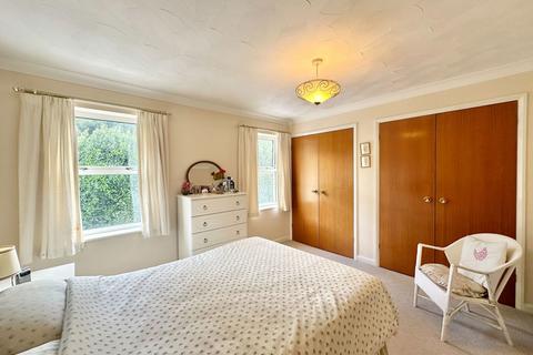 3 bedroom end of terrace house for sale, Lower Woodfield Road, Torquay