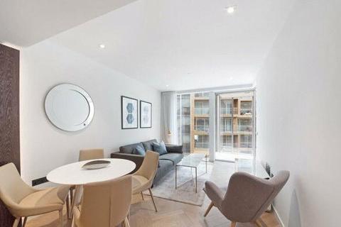 1 bedroom apartment to rent, Circus Road West, London SW11