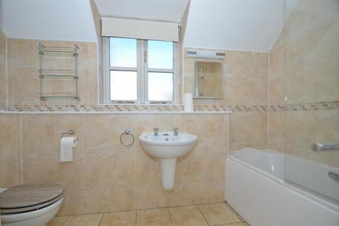 2 bedroom flat for sale, The Vineyards, Ely CB7