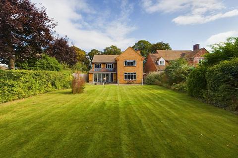 5 bedroom detached house for sale, Dobbins Lane, Wendover