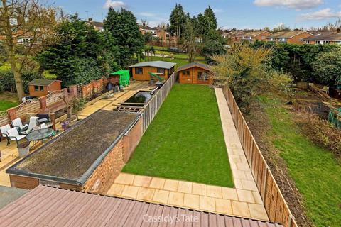 19 Bishops Close, St Albans, AL4 9AR