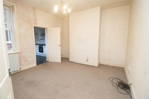 2 bedroom ground floor flat for sale, Park Crescent East, North Shields