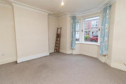 2 bedroom ground floor flat for sale, Park Crescent East, North Shields