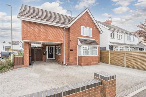 4 bedroom detached house for sale, Racecourse Lane, Stourbridge, DY8 2RL