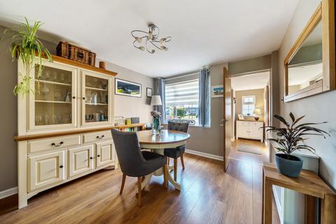 34 Cornfields, Godalming, GU7 3PH