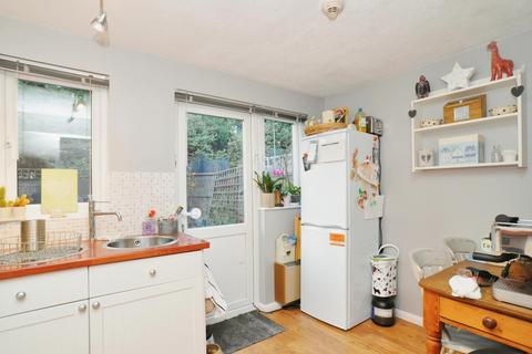 2 bedroom end of terrace house for sale, Lamb Meadow, Arlesey