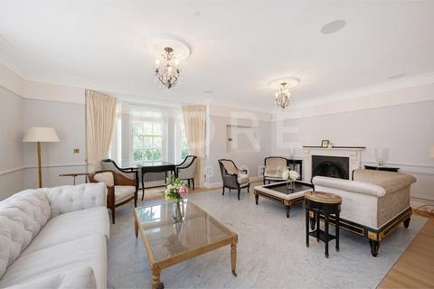 3 bedroom apartment for sale, Avenue Road, London, NW8