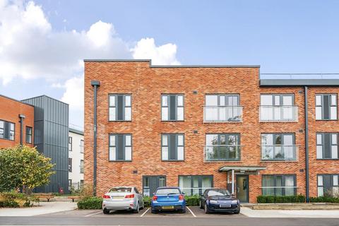 2 bedroom flat for sale, Graven Hill,  Bicester,  Oxfordshire,  OX25