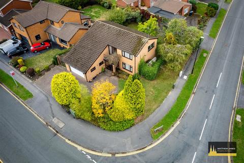 4 bedroom detached house for sale, De Montfort Way, Cannon Park, Coventry  * NO UPWARD CHAIN *