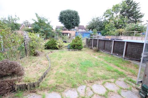 14 Brinkley Road, Worcester Park, KT4 8JF