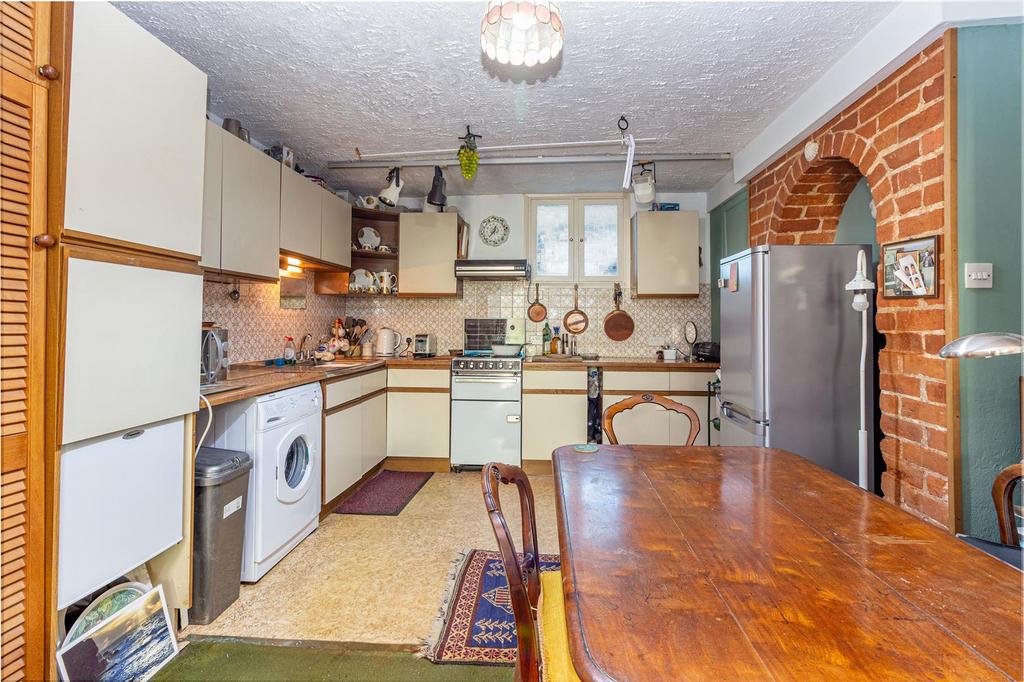 Kitchen-1.jpg