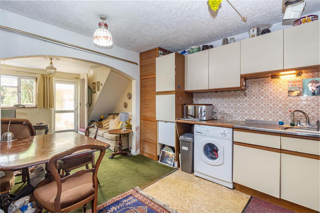 Kitchen-3.jpg