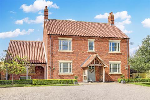 The Gables, Thoroton, Nottingham, NG13 9DS