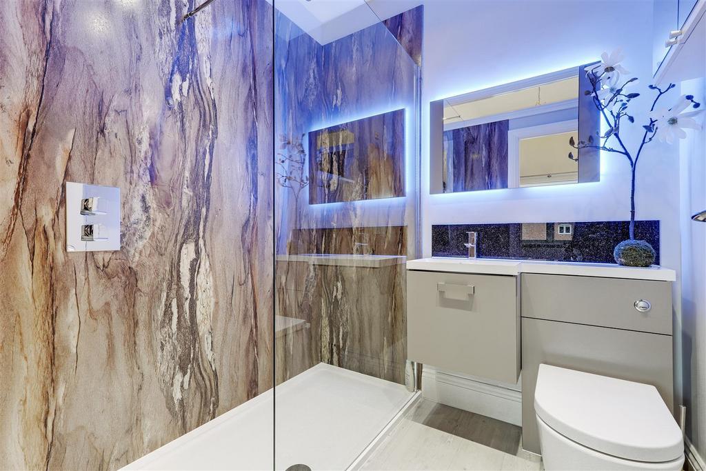 Ensuite
