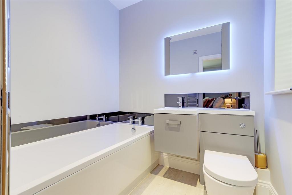 Ensuite
